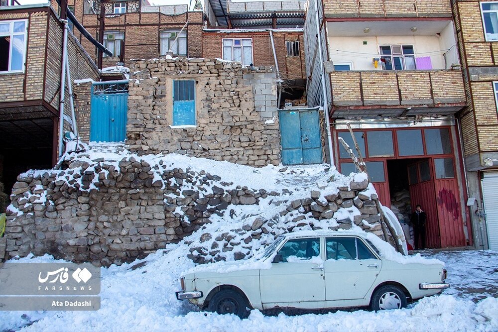 بارش برف شدید در لیقوان شهر پنیری ایران + تصاویر